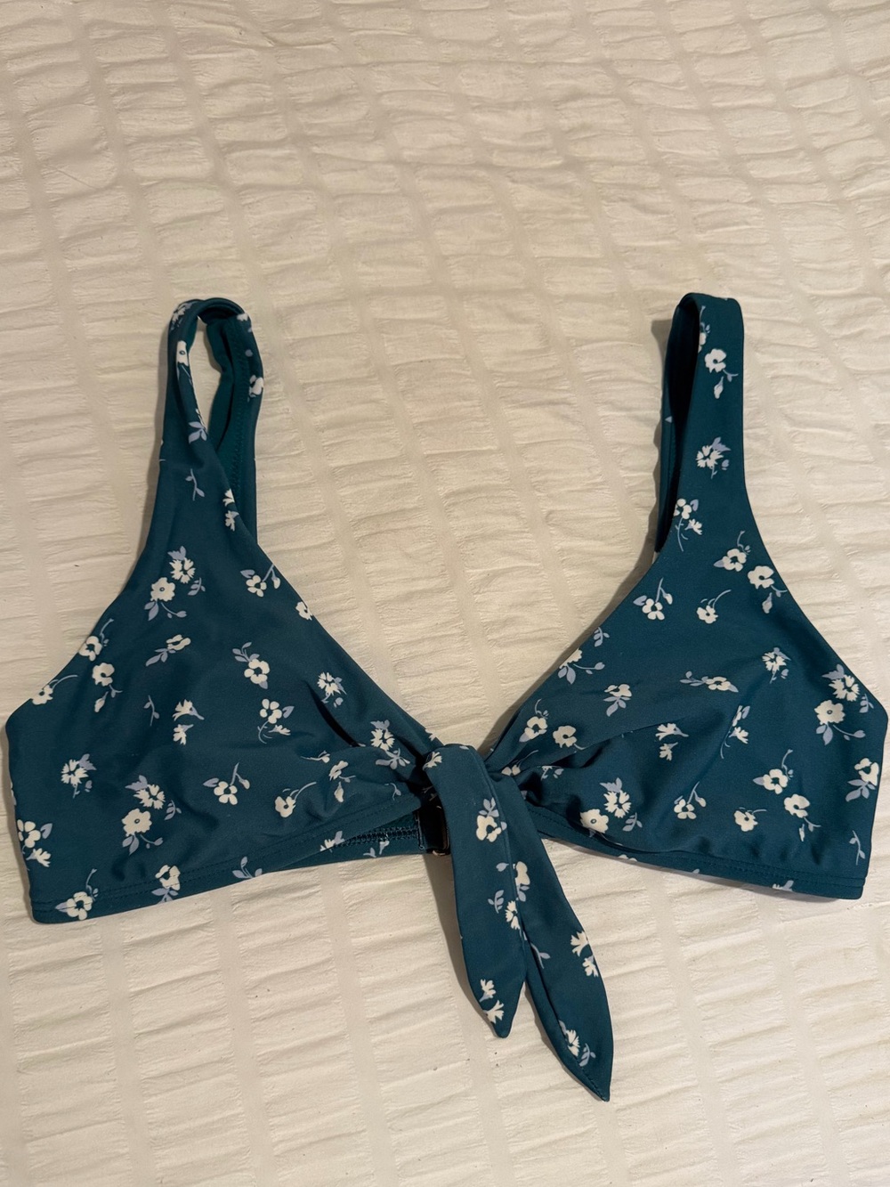 Hollister• bikini top